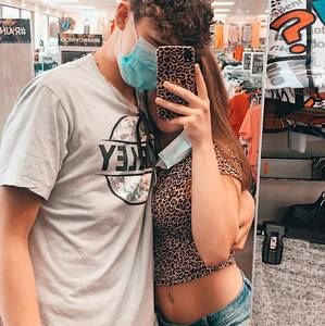 Meet your Posher, Karissa